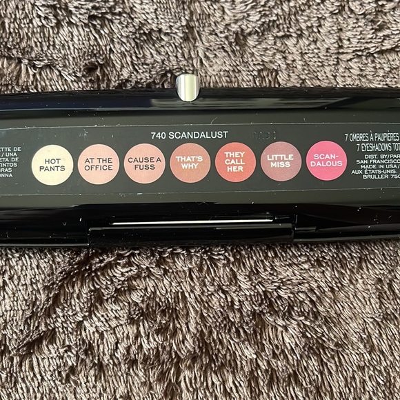 Marc Jacobs 740 Scandalust Eye-Conic Eyeshadow Palette - Picture 6 of 10